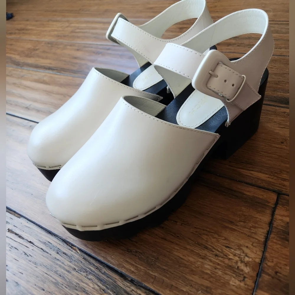 Tory Burch Lug Sole Shoe Size 9